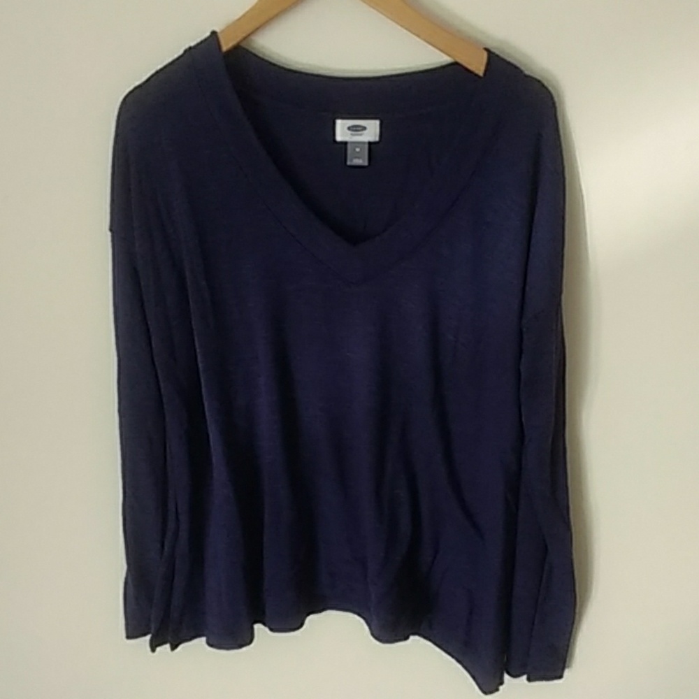 Old Navy V Neck Long Sleeve Tee